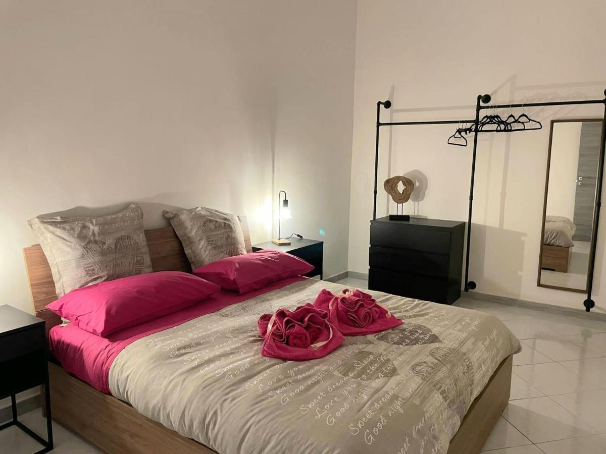 Casa Miracoli 40 Apartment Наполи Екстериор снимка