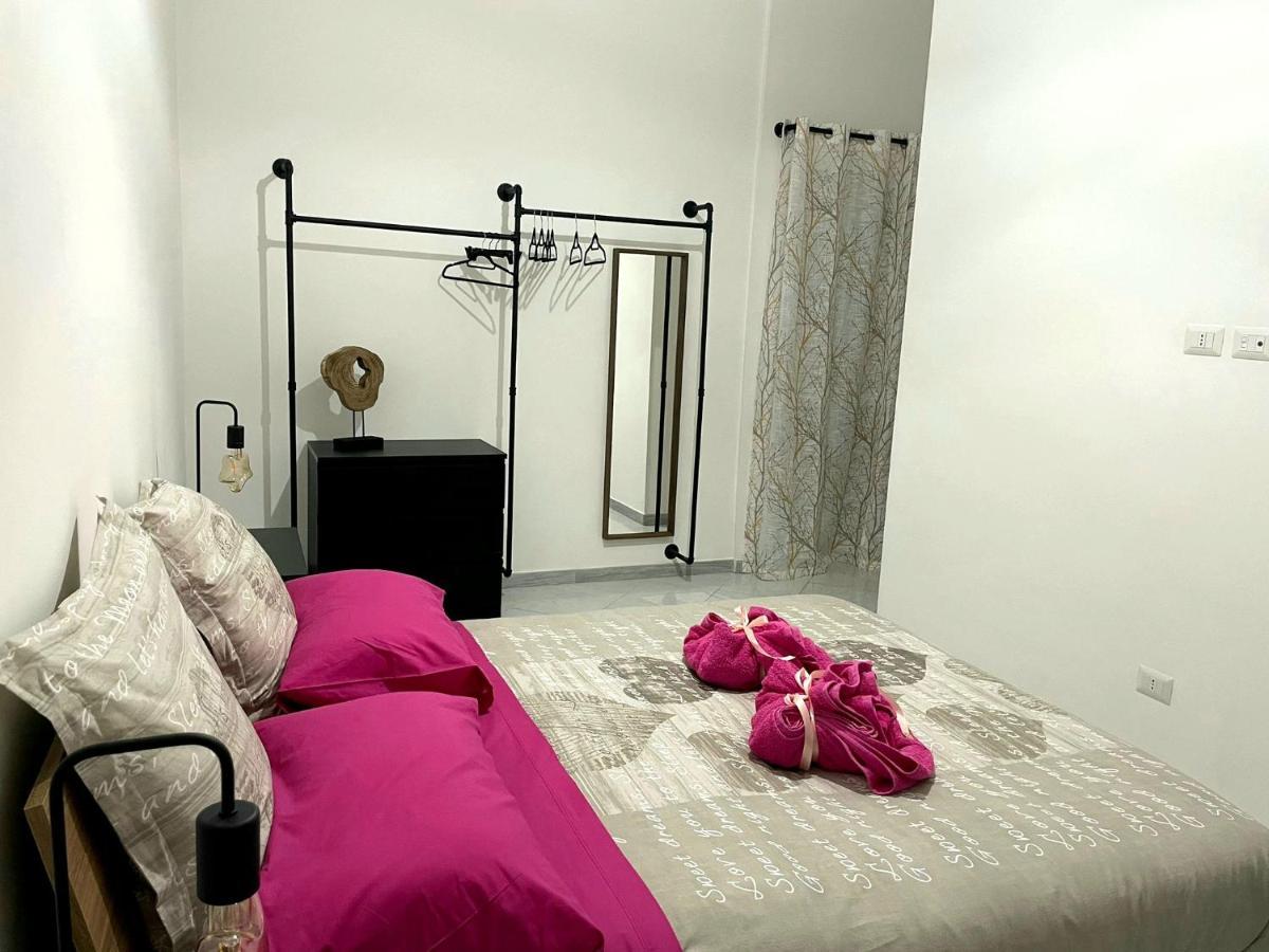 Casa Miracoli 40 Apartment Наполи Екстериор снимка