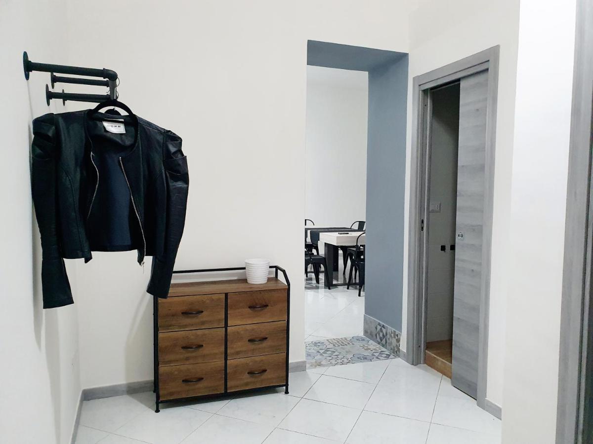 Casa Miracoli 40 Apartment Наполи Екстериор снимка