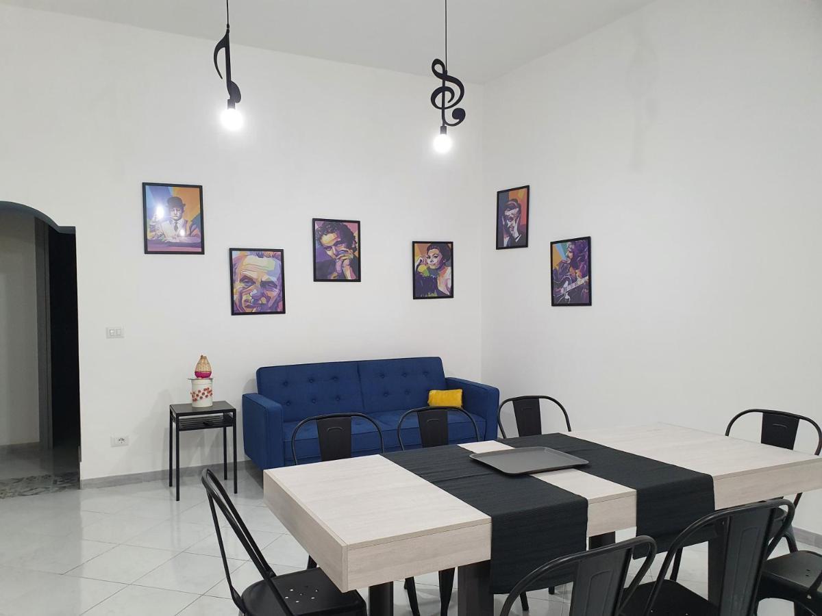 Casa Miracoli 40 Apartment Наполи Екстериор снимка