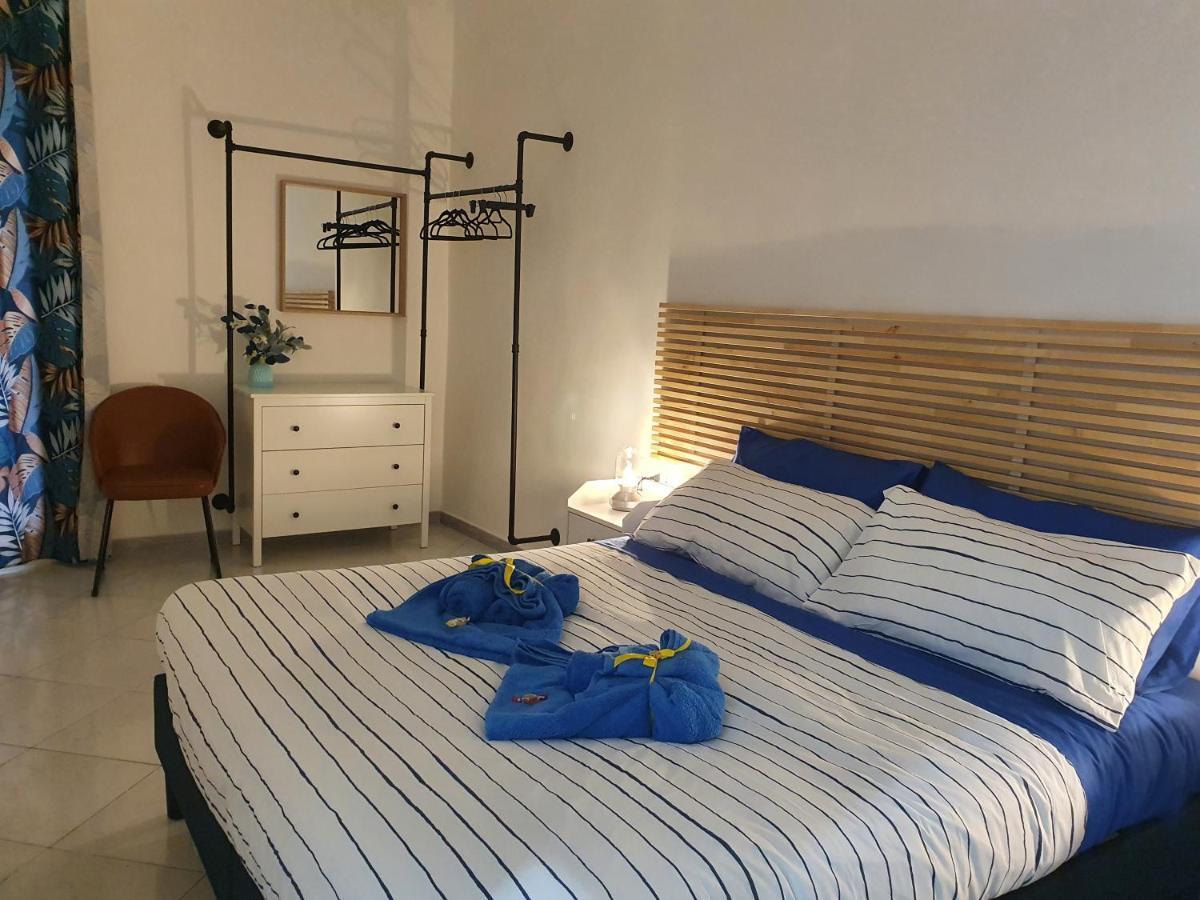 Casa Miracoli 40 Apartment Наполи Екстериор снимка