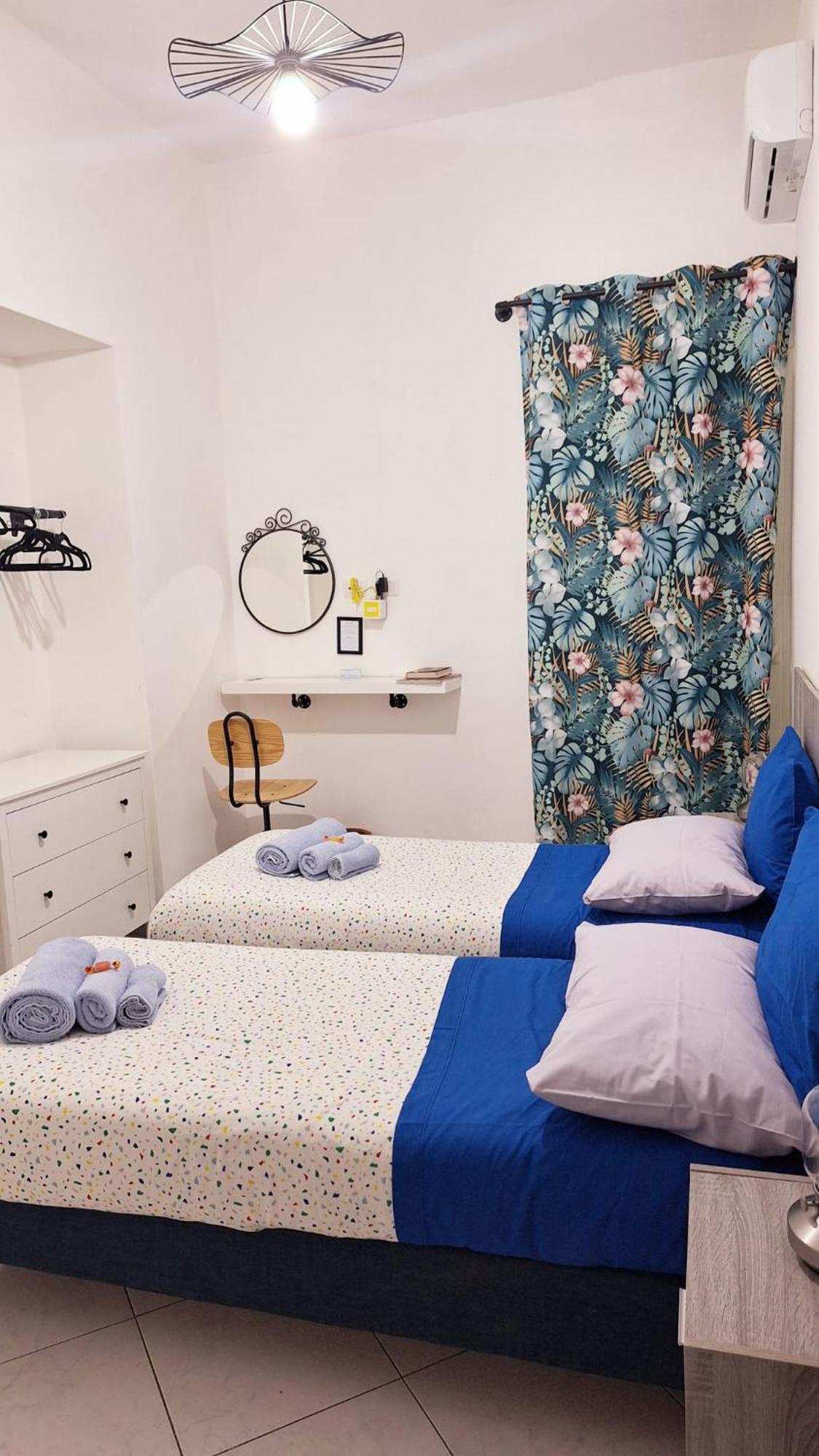 Casa Miracoli 40 Apartment Наполи Екстериор снимка